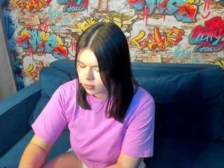 alicia-long webcam model stream image