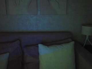 alicia-long webcam model stream image