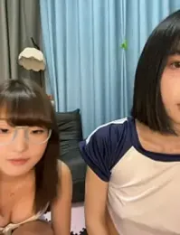 qiqi_x webcam model stream image