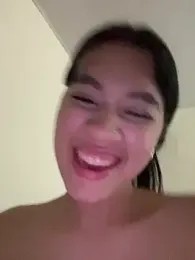 Emi_blair webcam model stream image