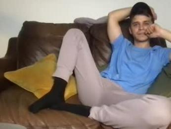camdoattitude webcam model stream image