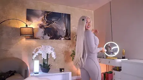 EvaZane webcam model stream image