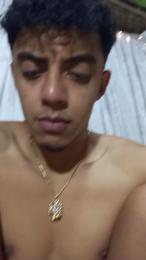 Quentaro webcam model stream image