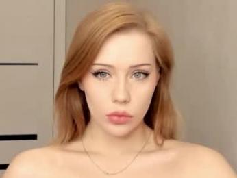 luiza012 webcam model stream image