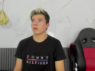 Camiilo Vega webcam model stream image