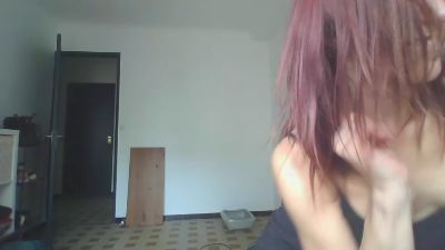 ElleestOuu webcam model stream image