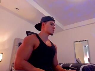 Chirs Morgan webcam model stream image