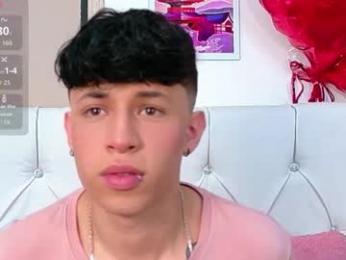 axel_evanss webcam model stream image