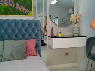 Sienna Pierce webcam model stream image