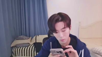 337788 webcam model stream image