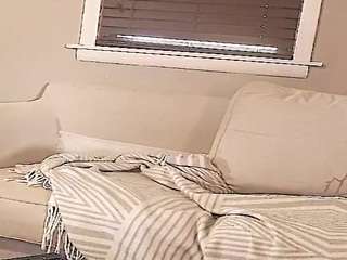 studlyhardwood-2ebbb0a4 webcam model stream image