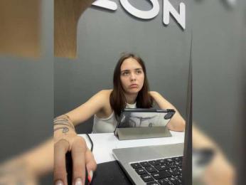 Nipple000 webcam bongacams model stream image