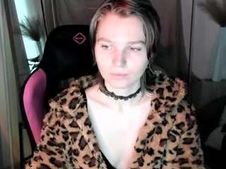cristalnolli webcam model stream image
