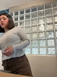 sisylucky webcam stripchat model stream image