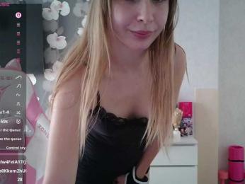 EmiliaMur webcam model stream image