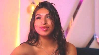 Meelfox webcam model stream image