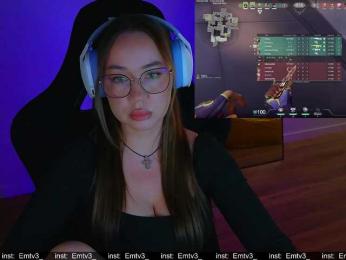 Emili1- webcam model stream image