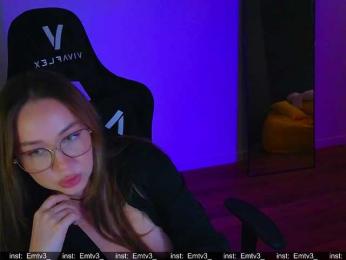 Emili1- webcam model stream image