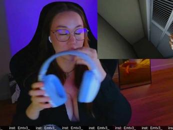 Emili1- webcam model stream image