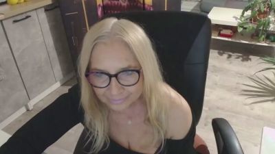 Sofia_xLOVE webcam model stream image