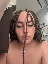 KiraSunshine webcam model stream image