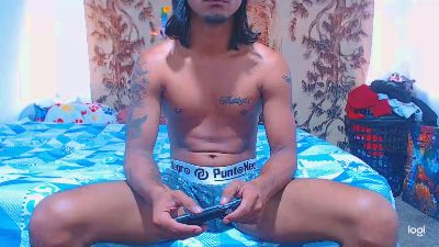Theniga webcam model stream image