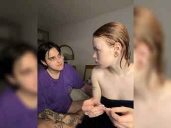 MiaAndAlicee webcam model stream image