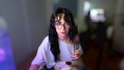 Cornetdeglaces webcam model stream image