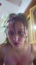 gladysjunior webcam model stream image