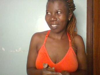 Golden-brownie webcam model stream image