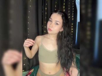 Kumaa webcam model stream image