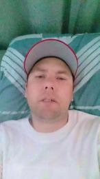 Chil9 webcam model stream image