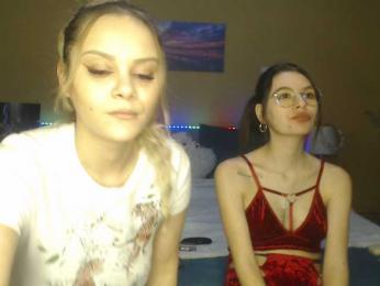 RuxandraDanny webcam model stream image