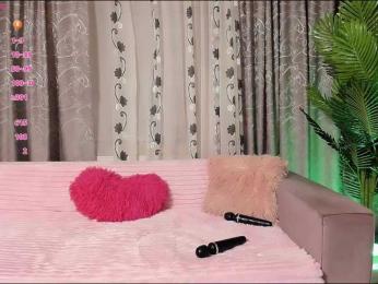 Adela27 webcam bongacams model stream image