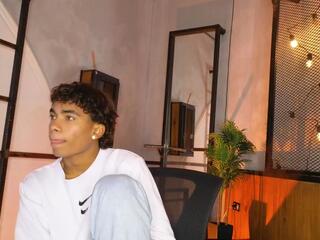 Alan Cutee webcam flirt4free model stream image