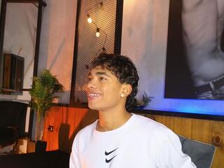 Alan Cutee webcam model stream image