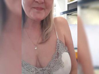 SexiestJess45 webcam bongacams model stream image