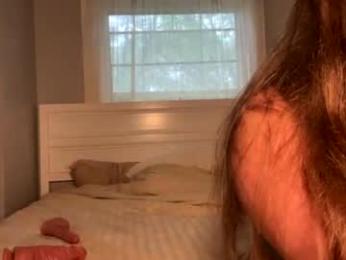petitegirluvsdick webcam model stream image