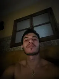 Thewildaliii0 webcam model stream image