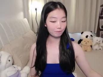 thisgirl__ webcam model stream image