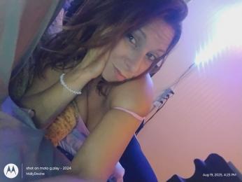 MollyDevine webcam model stream image