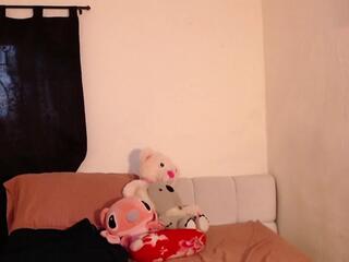 Lyria Diamond webcam model stream image