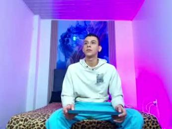 valentina_y_sneiderr webcam chaturbate model stream image
