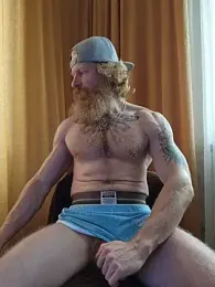 Gingerbeard40 webcam model stream image