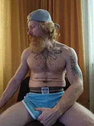 Gingerbeard40 webcam model stream image