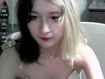 Lilfain-baby webcam model stream image