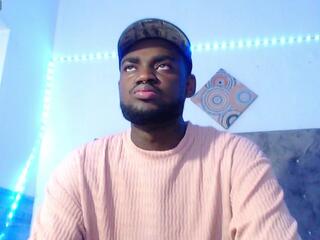 Andrew Mills webcam model stream image