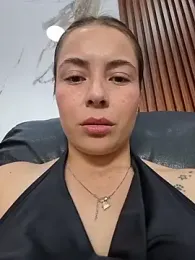 EmmaContreras_Val webcam model stream image