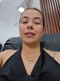 EmmaContreras_Val webcam model stream image