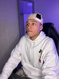 Dominik_Souza webcam model stream image